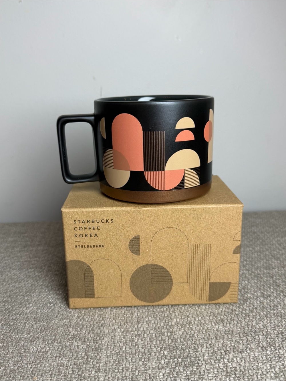 New Starbucks Roastery Collection South Korea Byuldabang Coffee Mug 12 oz